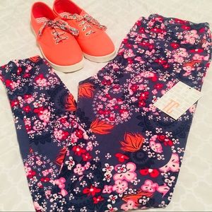 NWT tc Lularoe leggings